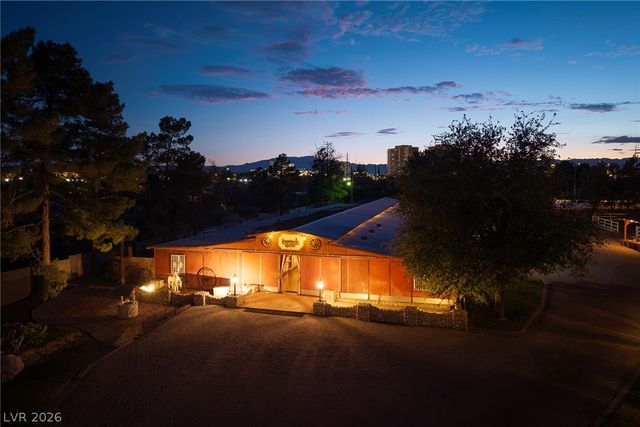 8213 Rancho Destino Road, Las Vegas, NV 89123