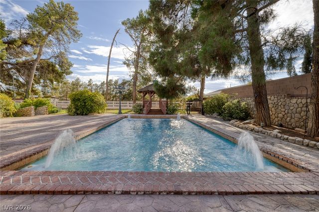 8213 Rancho Destino Road, Las Vegas, NV 89123