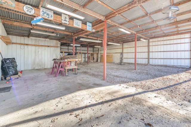 200 Pioneer Trail, Weatherford, TX 76087