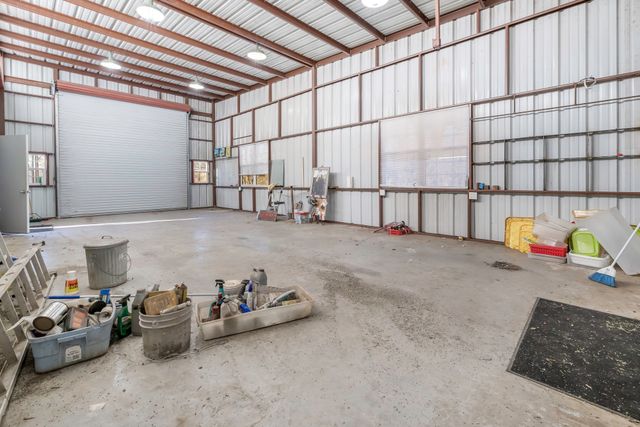 200 Pioneer Trail, Weatherford, TX 76087