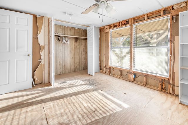 200 Pioneer Trail, Weatherford, TX 76087