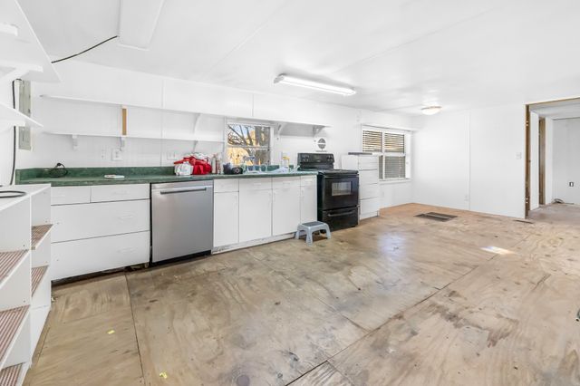 200 Pioneer Trail, Weatherford, TX 76087