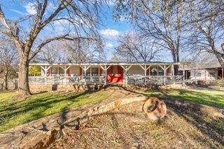 200 Pioneer Trail, Weatherford, TX 76087