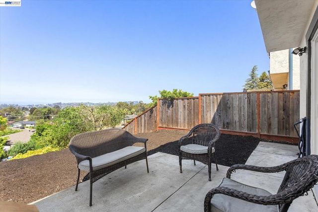 22446 Ralston Ln, Hayward, CA 94541
