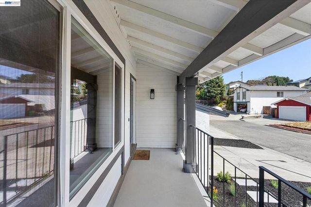 22446 Ralston Ln, Hayward, CA 94541