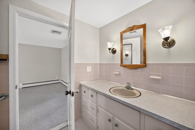 240 Chatham Rd, Harwich, MA 02645