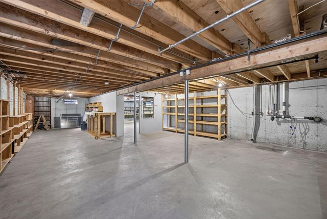 240 Chatham Rd, Harwich, MA 02645
