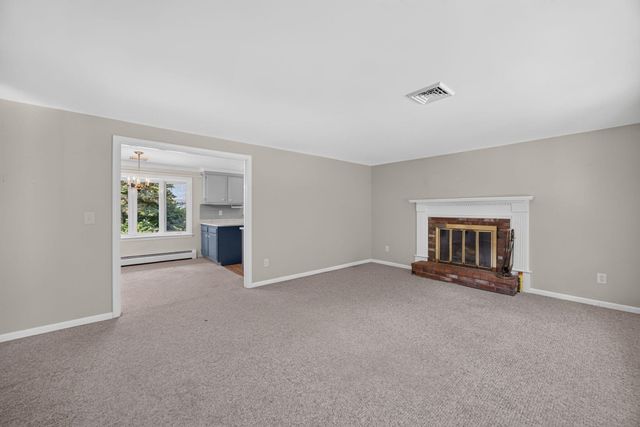 240 Chatham Rd, Harwich, MA 02645