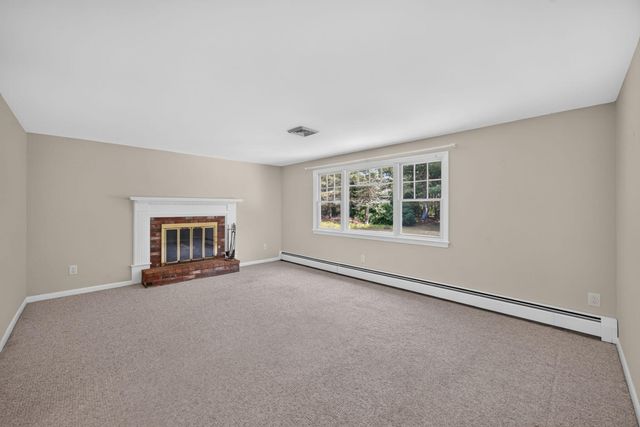 240 Chatham Rd, Harwich, MA 02645
