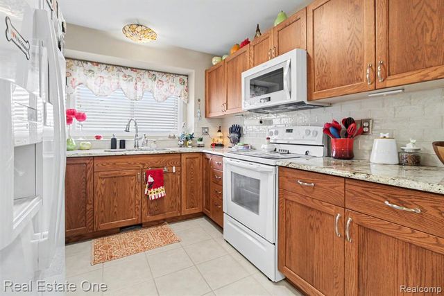 17504 Christina Drive 193, New Boston, MI 48164