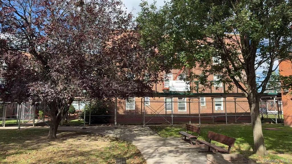 138-29 68th Drive 1C, Flushing, NY 11367