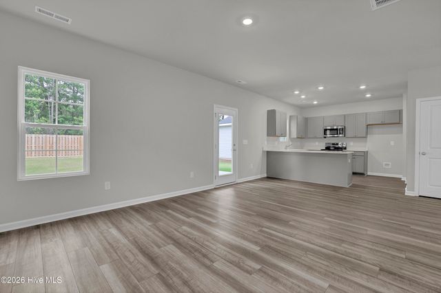 442 Galloping Foal Way SE, Bolivia, NC 28422