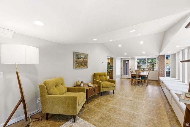2675 S 450 E, Bountiful, UT 84010
