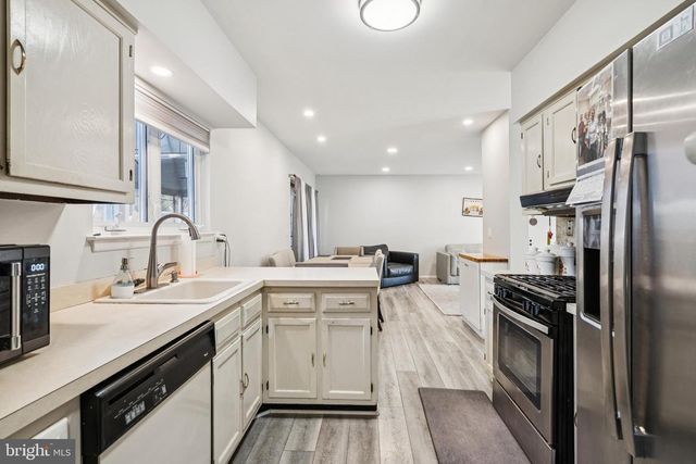 3 BUCKINGHAM DR, Eastampton, NJ 08060