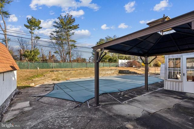 3 BUCKINGHAM DR, Eastampton, NJ 08060