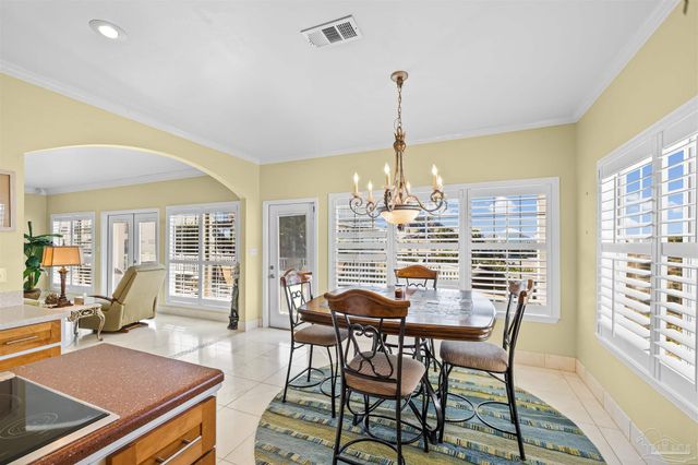 4 Calle Hermosa, Pensacola Beach, FL 32561