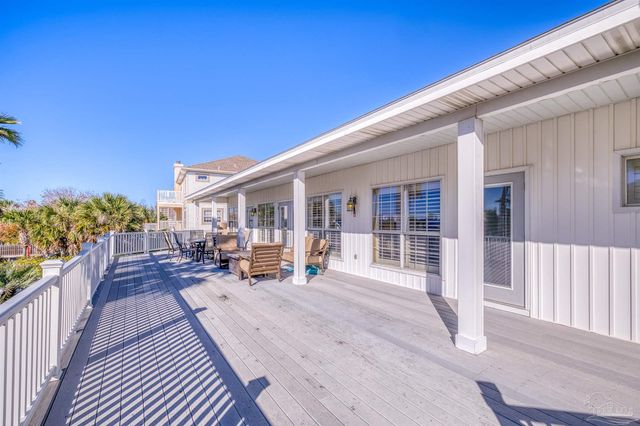 4 Calle Hermosa, Pensacola Beach, FL 32561