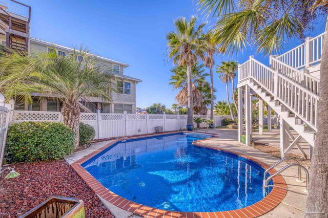4 Calle Hermosa, Pensacola Beach, FL 32561