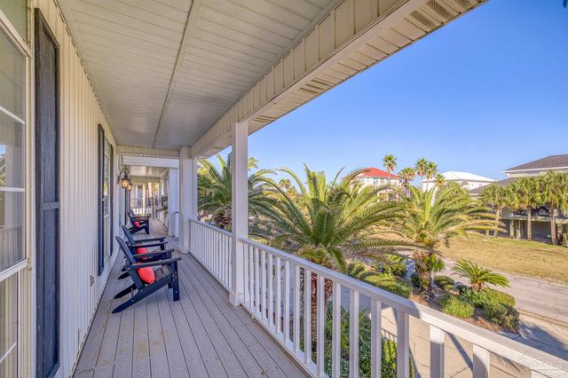 4 Calle Hermosa, Pensacola Beach, FL 32561