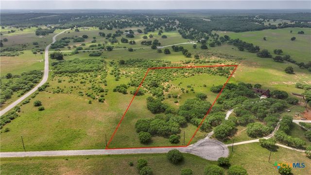 10 Patriot Circle, Luling, TX 78648