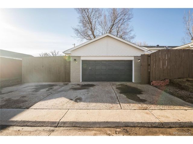 11966 Spring Dr, Northglenn, CO 80233