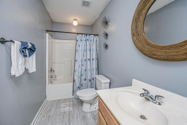 2010 Cripplecreek Drive, Ladson, SC 29456