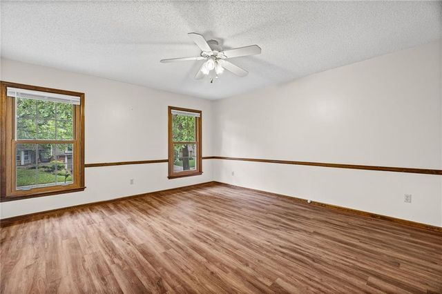12606 W 69th Street, Shawnee, KS 66216