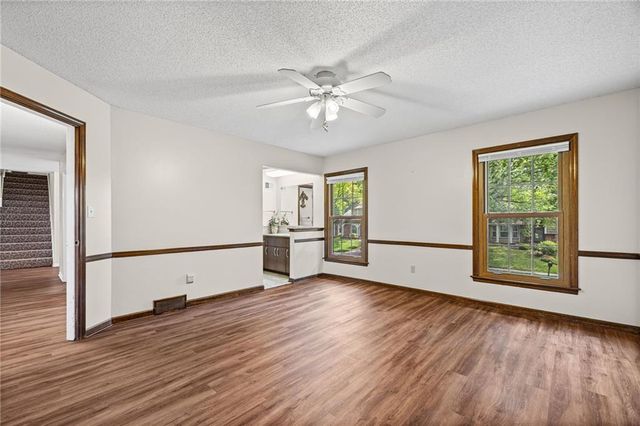 12606 W 69th Street, Shawnee, KS 66216