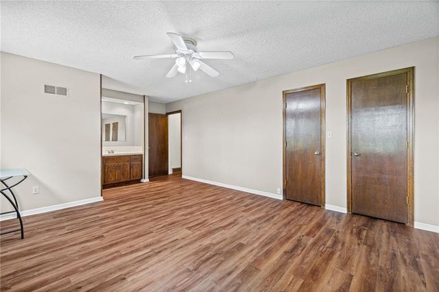 12606 W 69th Street, Shawnee, KS 66216