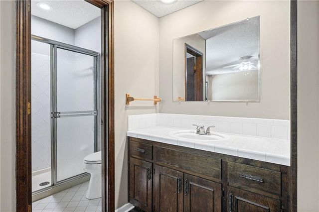 12606 W 69th Street, Shawnee, KS 66216