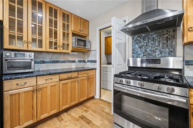 12606 W 69th Street, Shawnee, KS 66216