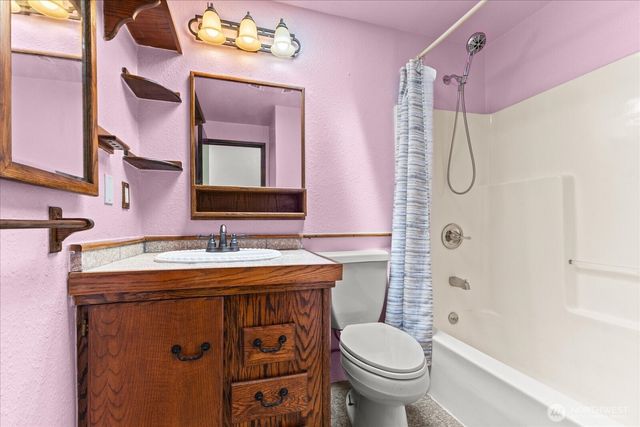 6112 202nd Place NE, Arlington, WA 98223