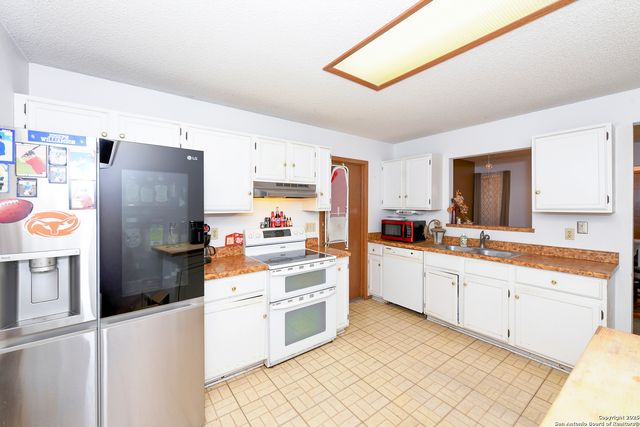 11403 Jarbo Pass, San Antonio, TX 78245