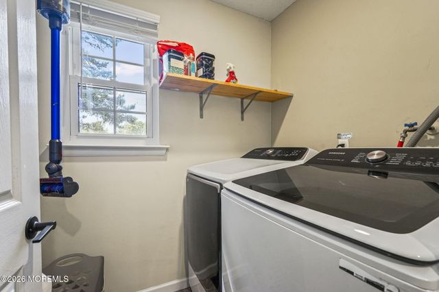401 Wildflower Court, Jackson, NJ 08527