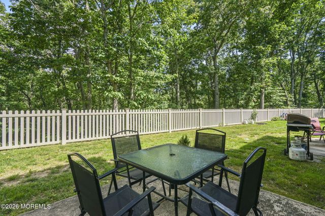 401 Wildflower Court, Jackson, NJ 08527