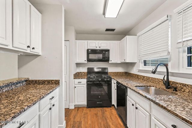 401 Wildflower Court, Jackson, NJ 08527