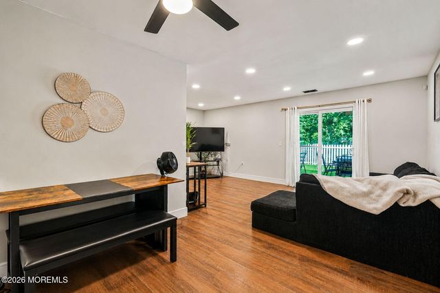 401 Wildflower Court, Jackson, NJ 08527