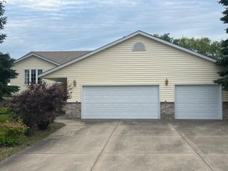 1734 Patricks Bay, Faribault, MN 55021