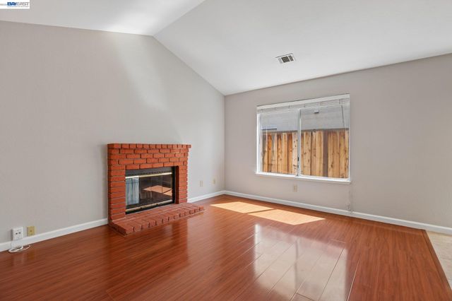 1846 Bayberry Ln, Tracy, CA 95376