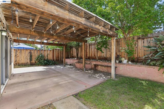 1846 Bayberry Ln, Tracy, CA 95376