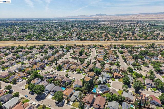 1846 Bayberry Ln, Tracy, CA 95376