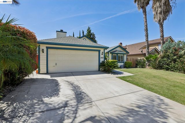 1846 Bayberry Ln, Tracy, CA 95376