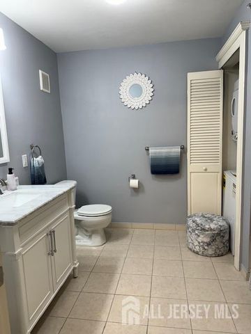 71 Liddle Avenue, Edison, NJ 08837