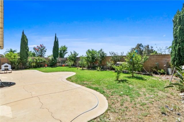 16521 Pismo Way, Fontana, CA 92336