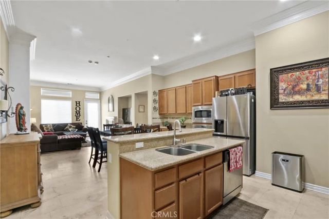16521 Pismo Way, Fontana, CA 92336
