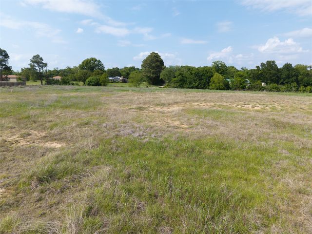762 E Main Street, Gun Barrel City, TX 75156