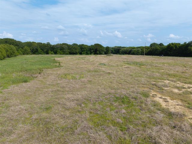 762 E Main Street, Gun Barrel City, TX 75156
