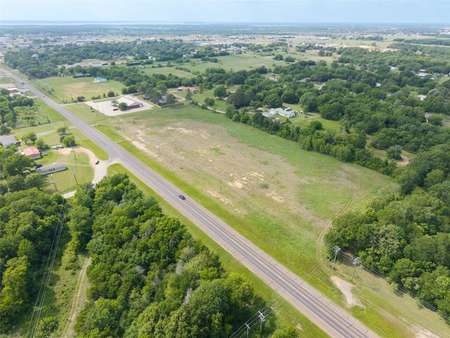 762 E Main Street, Gun Barrel City, TX 75156