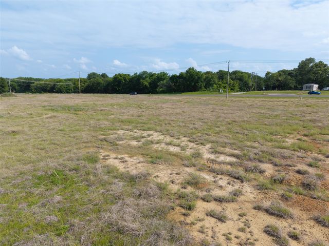 762 E Main Street, Gun Barrel City, TX 75156