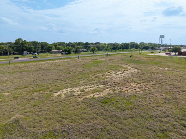 762 E Main Street, Gun Barrel City, TX 75156